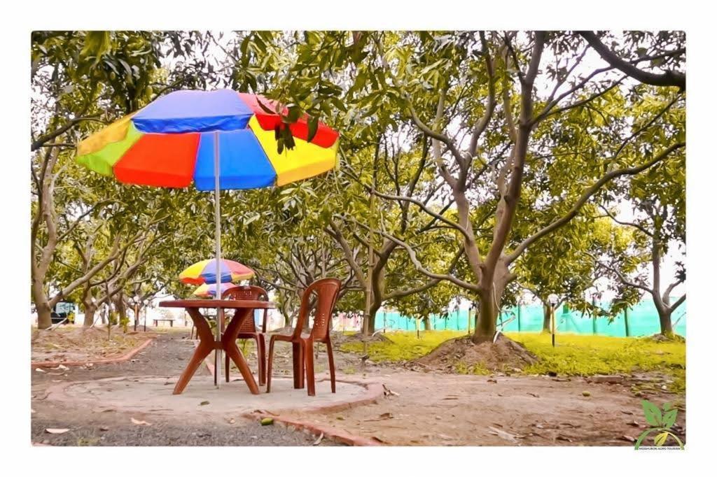 Modhubon Agro Tourism Hotel Bolpur Kültér fotó