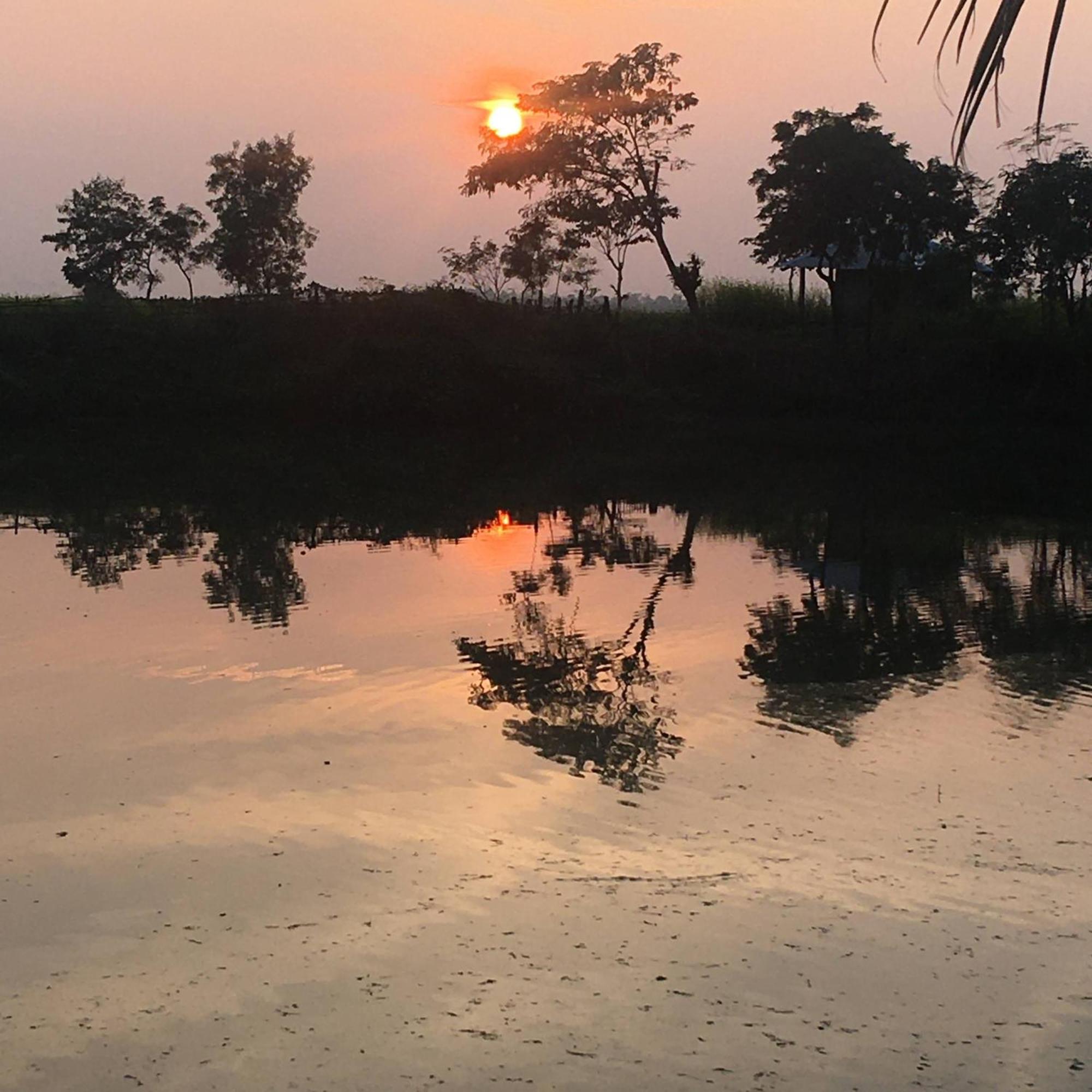 Modhubon Agro Tourism Hotel Bolpur Kültér fotó